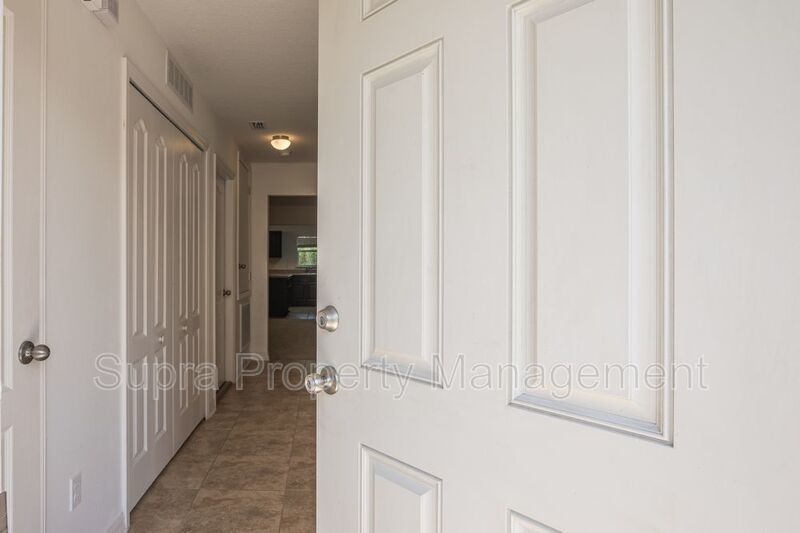 Very nice townhome near River City Market Place property image