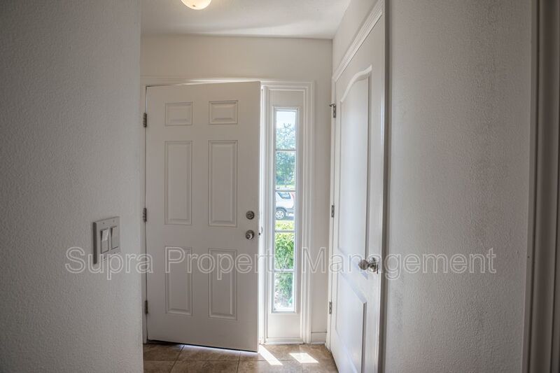 Very nice townhome near River City Market Place property image