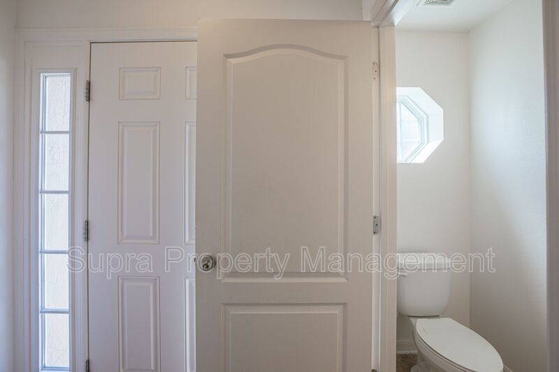 Very nice townhome near River City Market Place property image