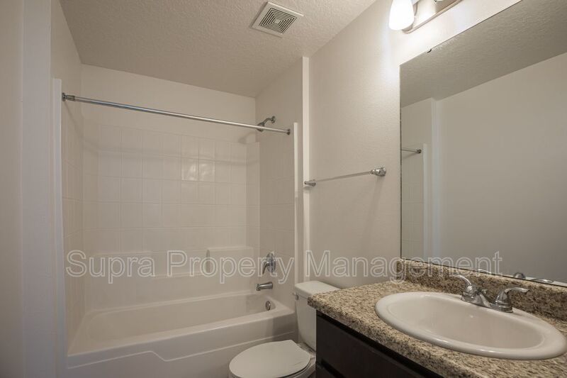 Very nice townhome near River City Market Place property image