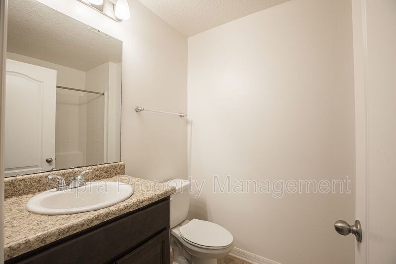 Very nice townhome near River City Market Place property image