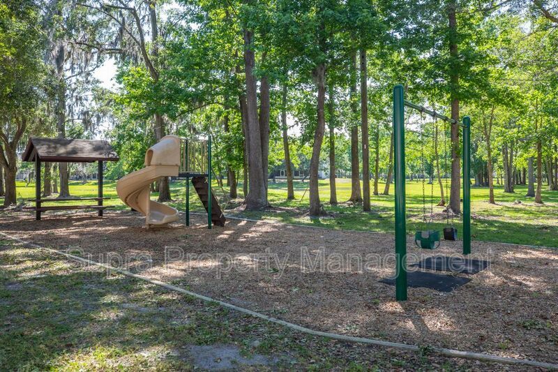Very nice townhome near River City Market Place property image