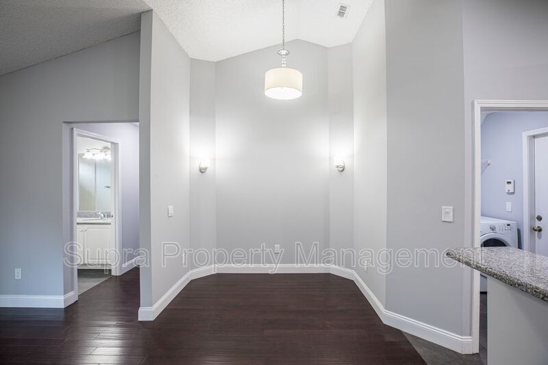 Fabulous location near beaches. property image