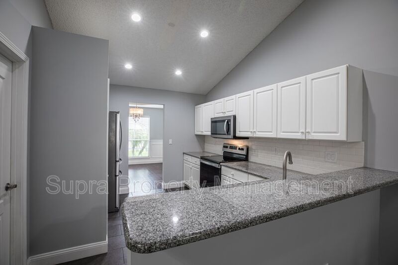 Fabulous location near beaches. property image