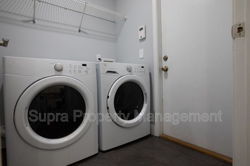 Fabulous location near beaches. property image