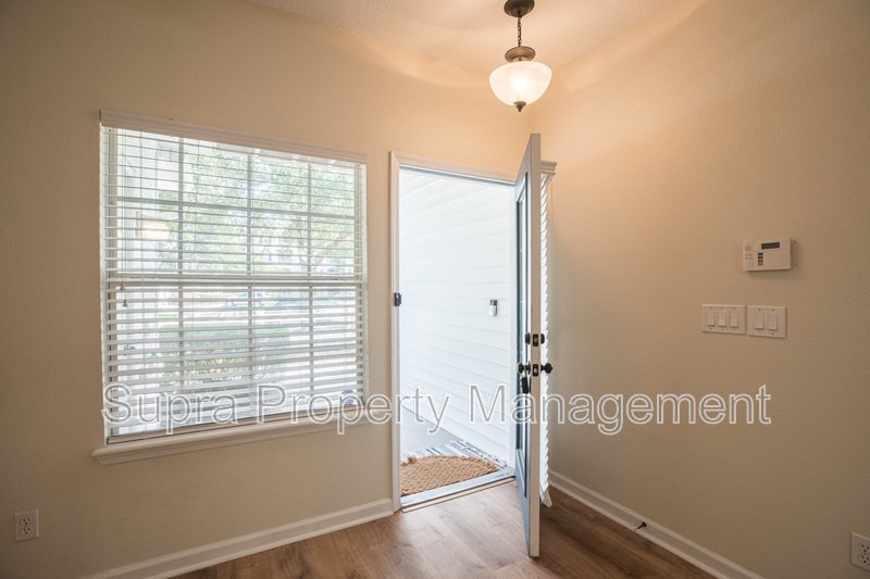 Adorable updated 1st floor condo property image