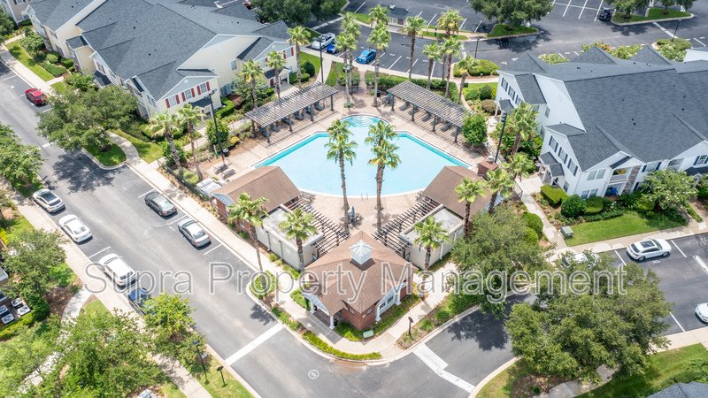 Adorable updated 1st floor condo property image