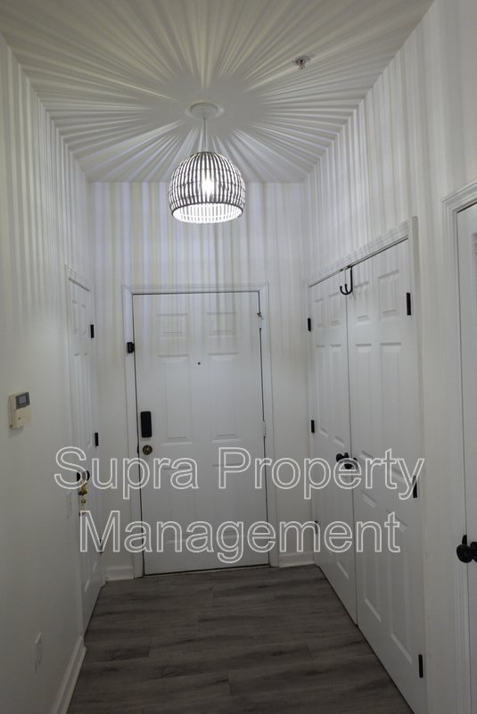 Renovated Condo in Stone Bridge property image