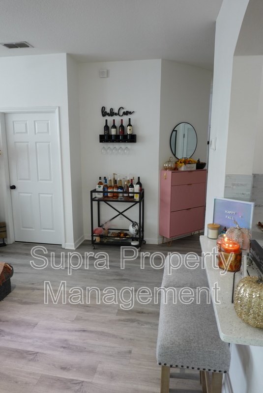 Renovated Condo in Stone Bridge property image