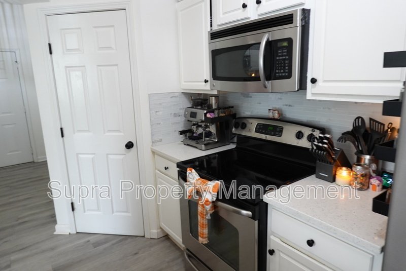Renovated Condo in Stone Bridge property image
