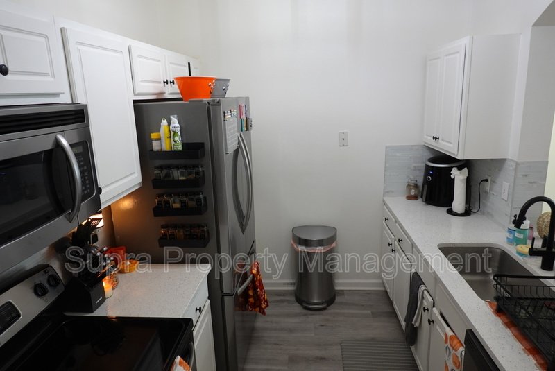 Renovated Condo in Stone Bridge property image