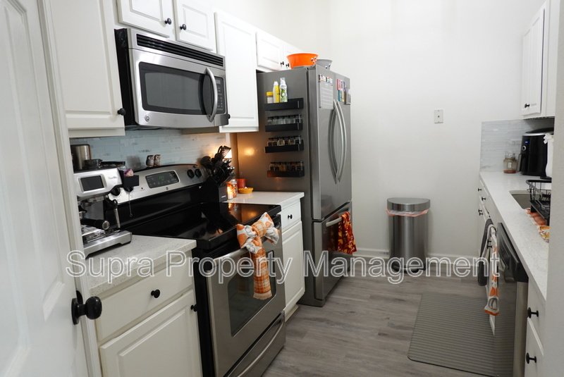 Renovated Condo in Stone Bridge property image