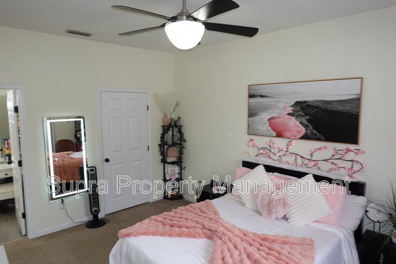 Renovated Condo in Stone Bridge property image