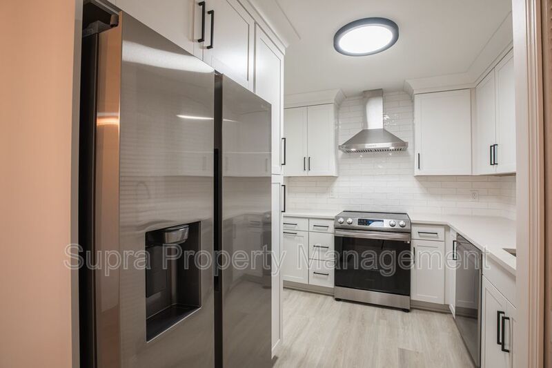 Walking distance to beach! property image