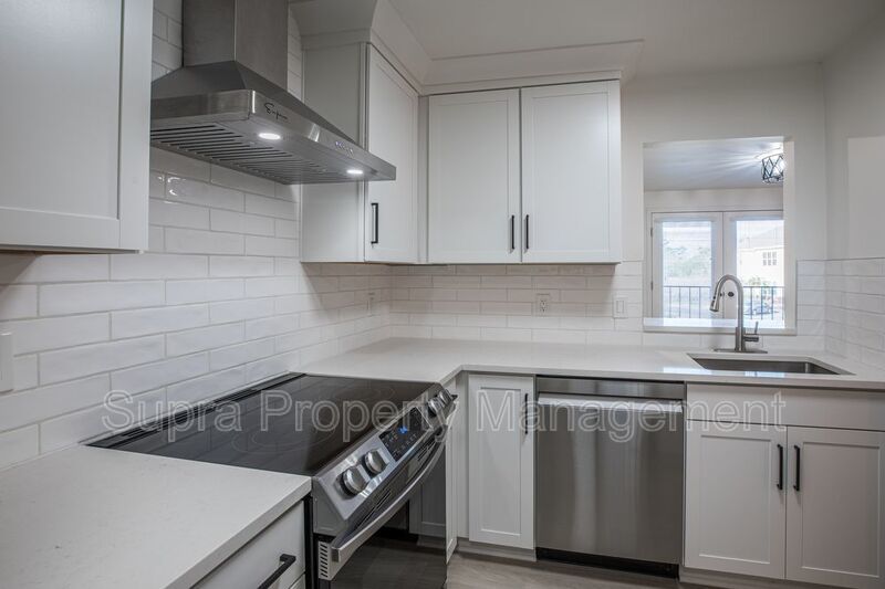 Walking distance to beach! property image