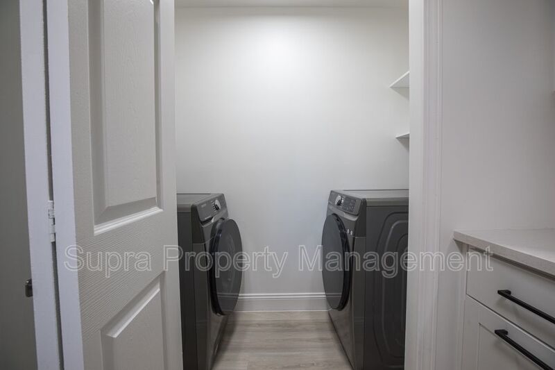 Walking distance to beach! property image