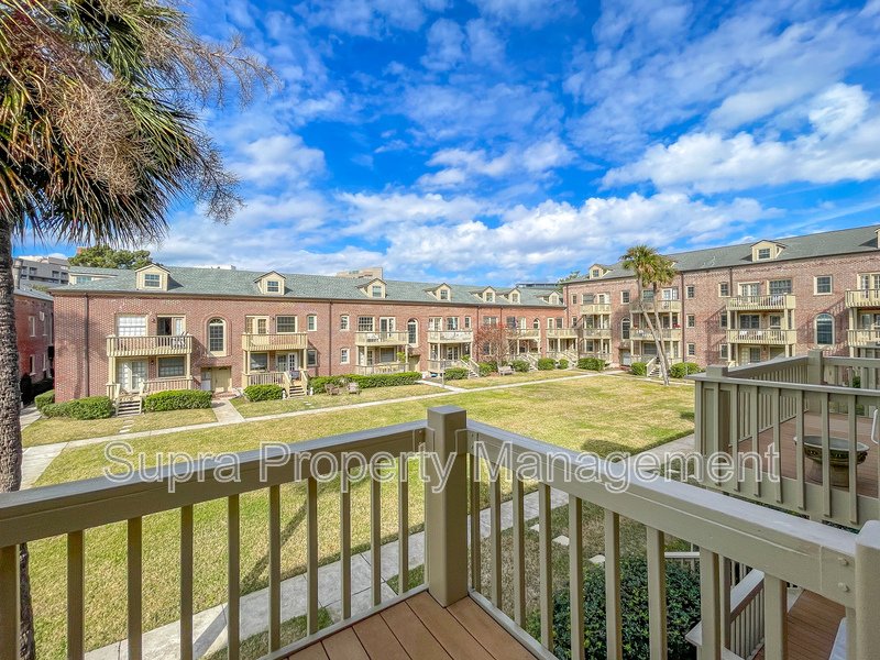 Charming Condo in Historic San Marco with River Views property image