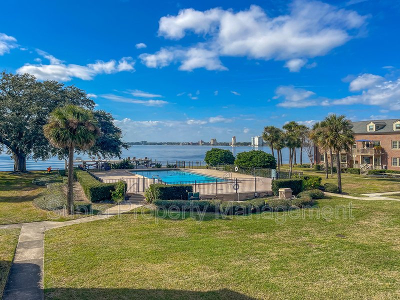 Charming Condo in Historic San Marco with River Views property image