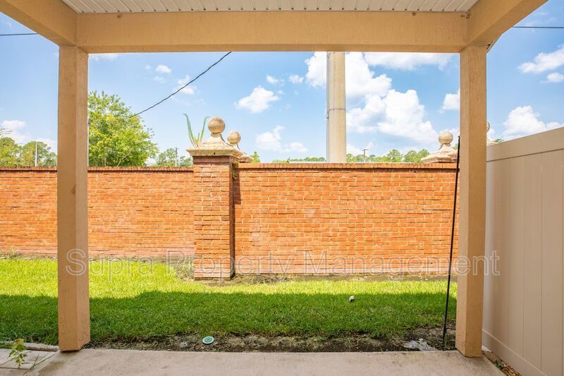 Hawk's Landing property image