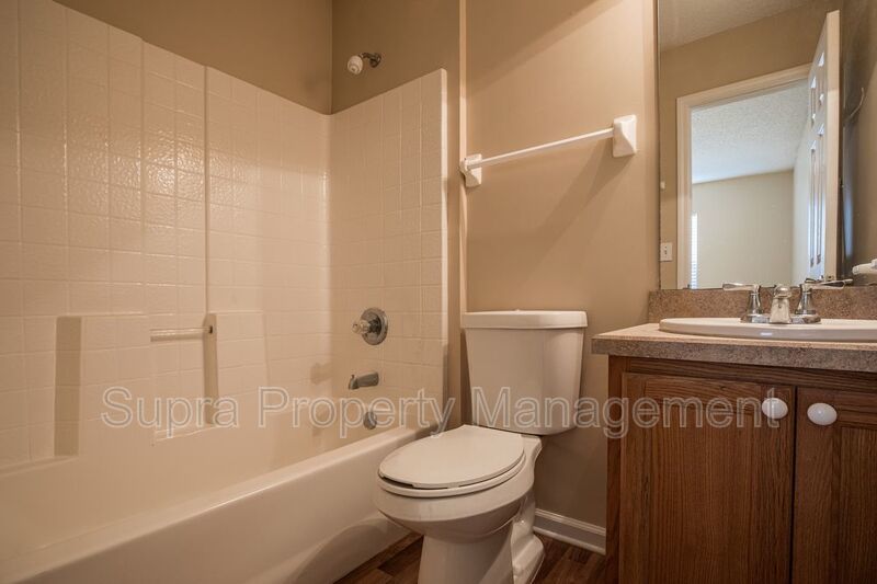 1456 Ellis Trace Drive West property image