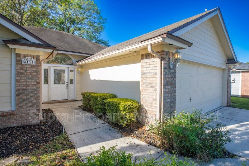 Mandarin Location property image