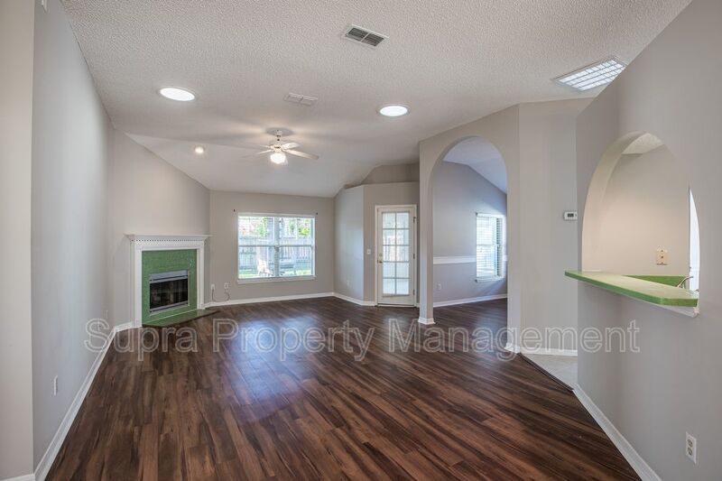 Mandarin Location property image