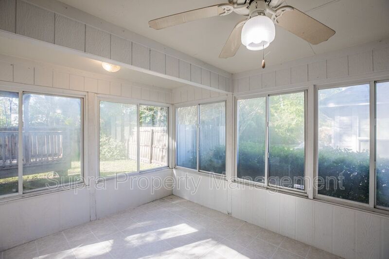 Mandarin Location property image