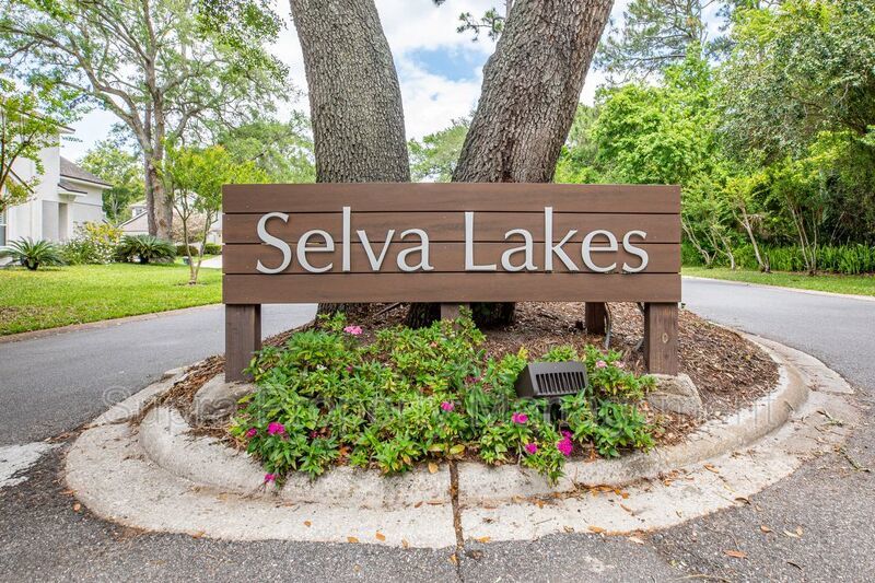 Less than a mile to the beach!! property image