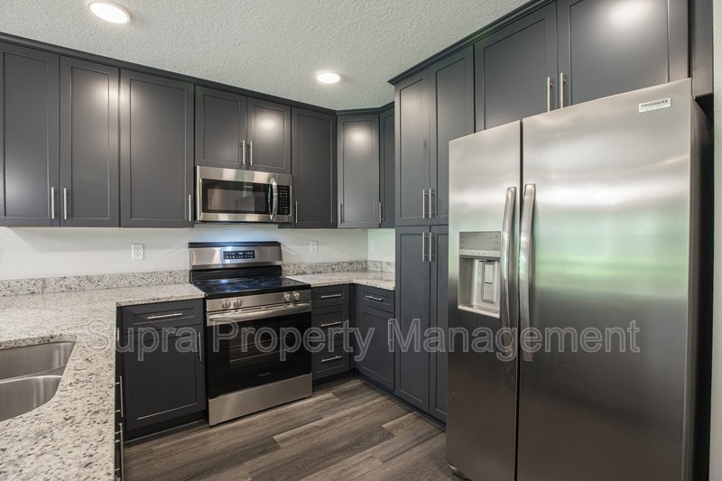 Close to River City Marketplace property image