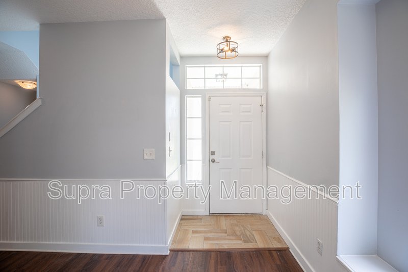 Less than a mile to the beach!! property image