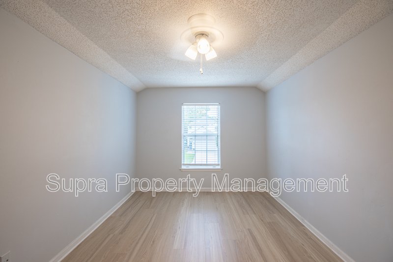 Less than a mile to the beach!! property image