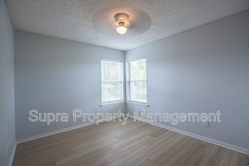 Less than a mile to the beach!! property image